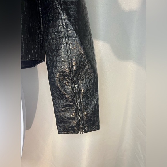 ModCloth Crocodile Rock Moto Faux Leather Jacket, size small in black, BNIB! - Picture 6 of 11